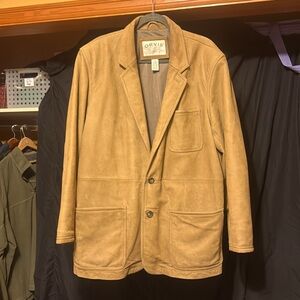 Orvis Soft Leather Jacket 48 - lots of interior pockets!